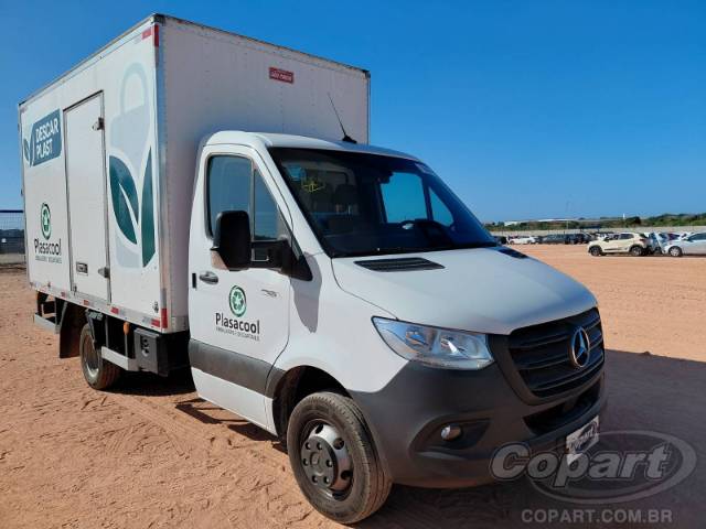 2025 MERCEDES BENZ SPRINTER TRUCK 