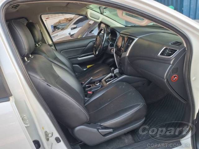 2021 MITSUBISHI L200 TRITON 