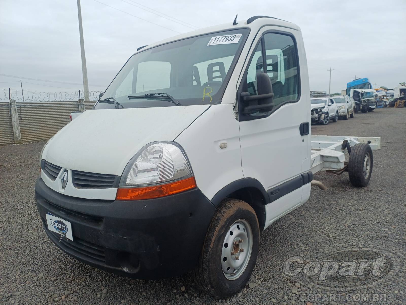 Foto 2: 2013 RENAULT MASTER CHASSI CAB