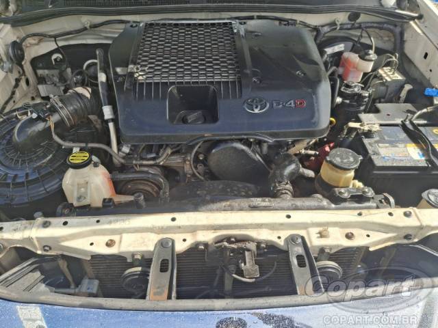 2015 TOYOTA HILUX CD 