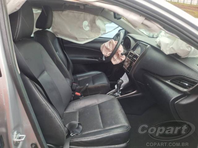 2023 TOYOTA YARIS SEDA 