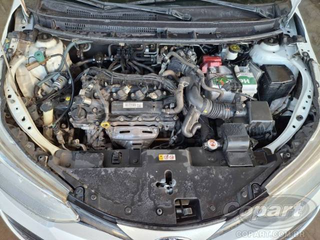 2022 TOYOTA YARIS SEDA 