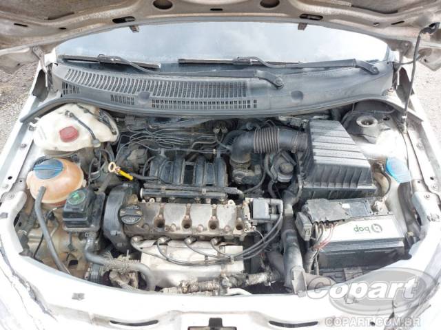 2016 VOLKSWAGEN VOYAGE 