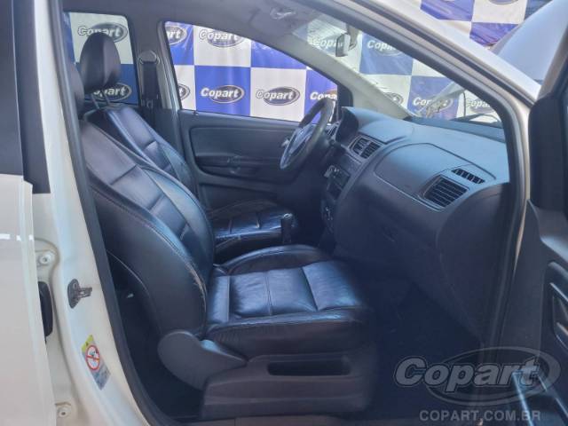 2012 VOLKSWAGEN FOX 