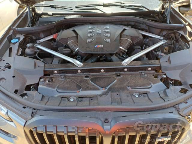 2024 BMW X7 