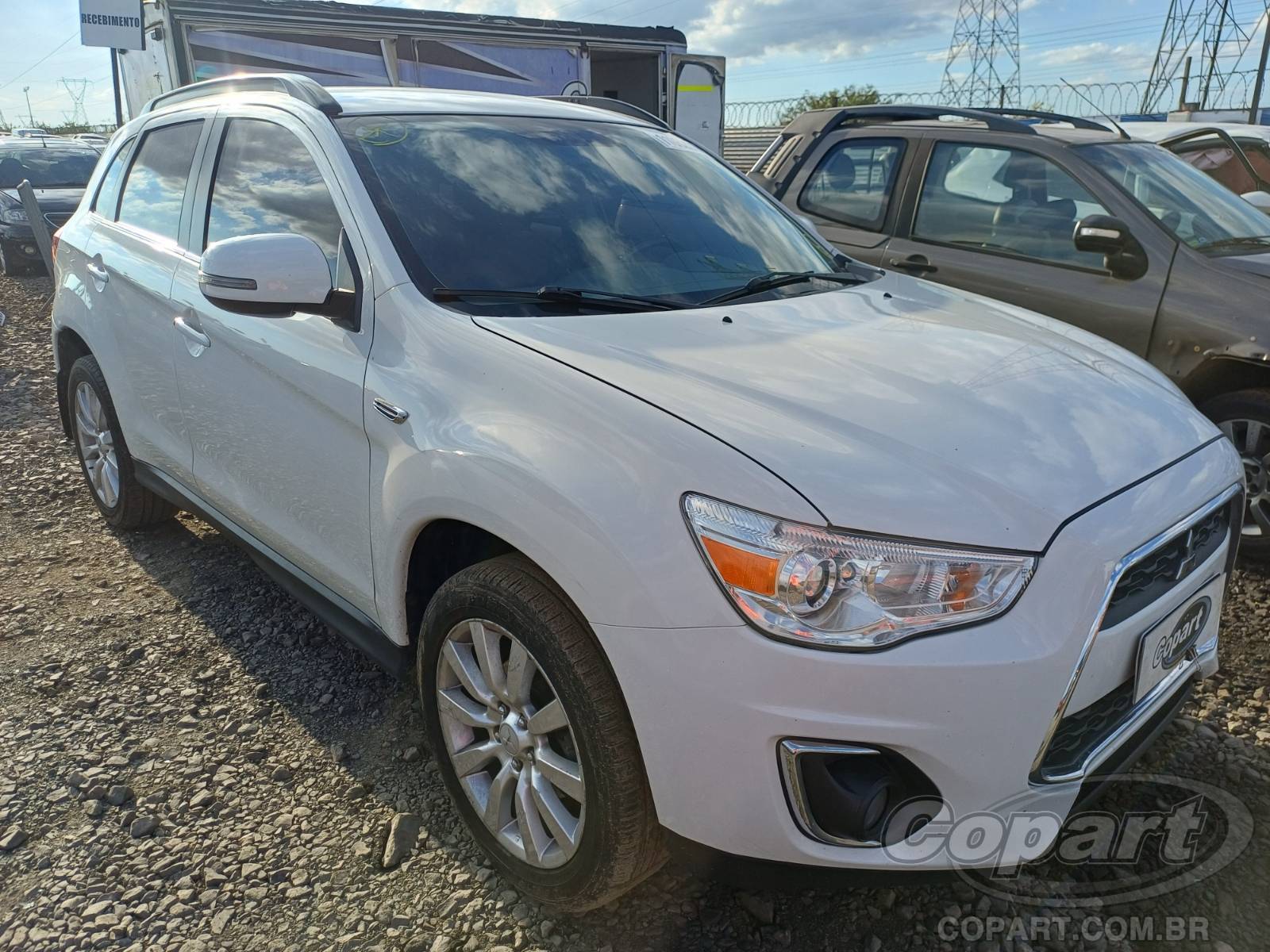 Veículo Mitsubishi ASX Mitsubishi ASX AWD CVT 2.0 16V MIVEC 2015 2015 em leilão