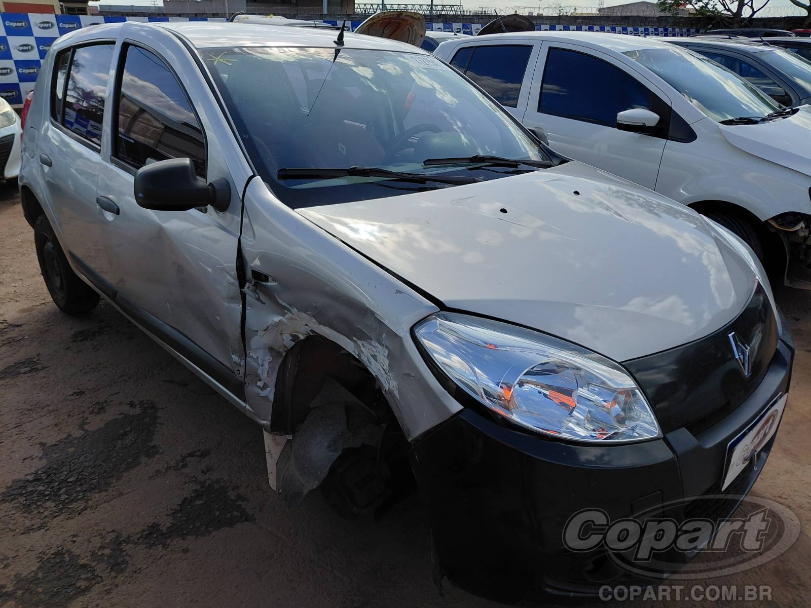 Veículo Renault Sandero RENAULT SANDERO 2013 2013 em leilão
