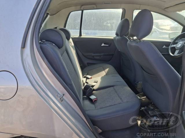 2013 VOLKSWAGEN FOX 