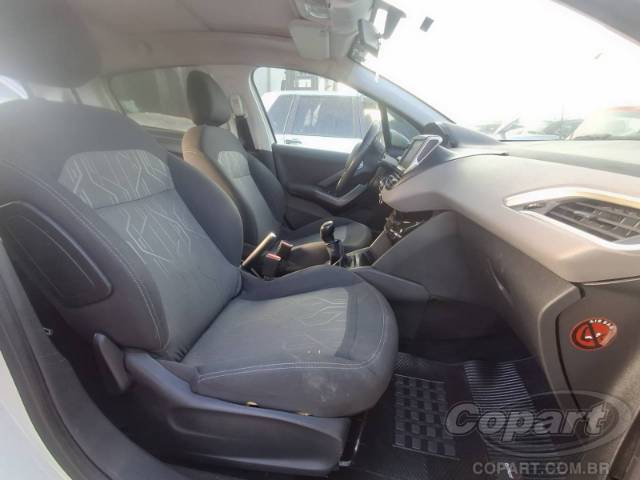 2017 PEUGEOT 208 