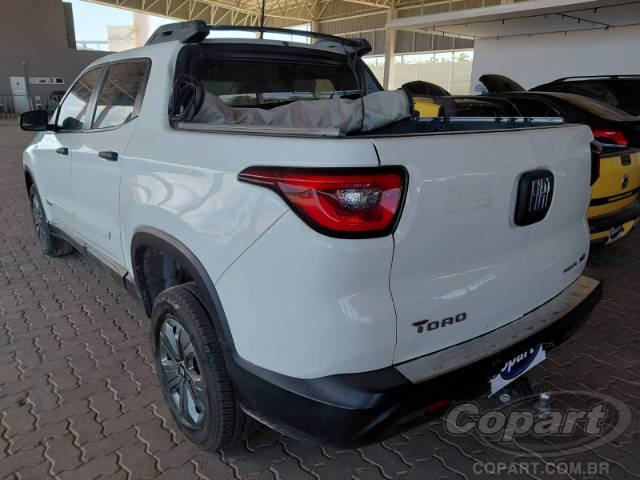 2017 FIAT TORO 