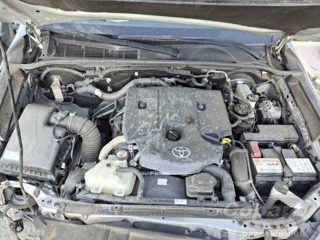 2022 TOYOTA HILUX CD 