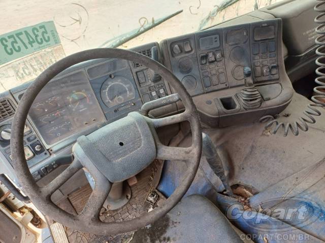 2006 SCANIA P124 