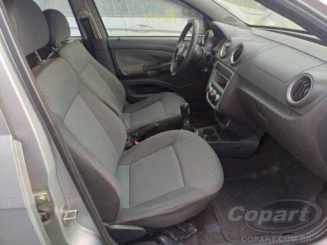 2011 VOLKSWAGEN GOL 