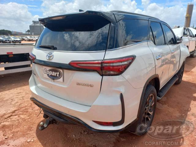 2017 TOYOTA HILUX SW4 