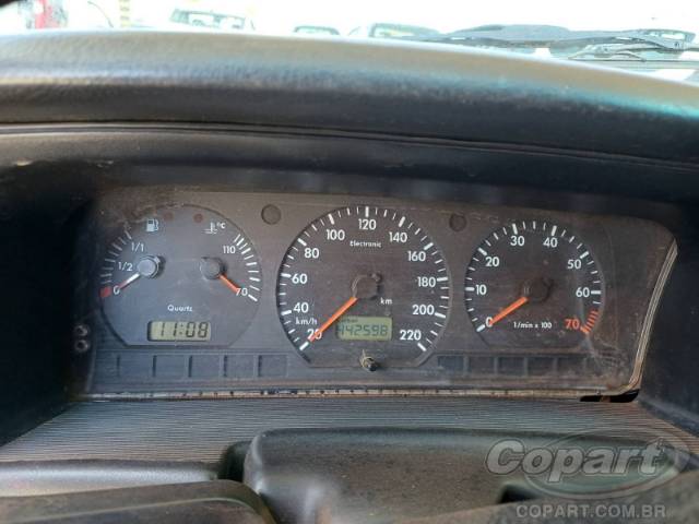 2003 VOLKSWAGEN SANTANA 