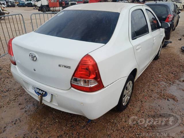 2017 TOYOTA ETIOS SEDA 