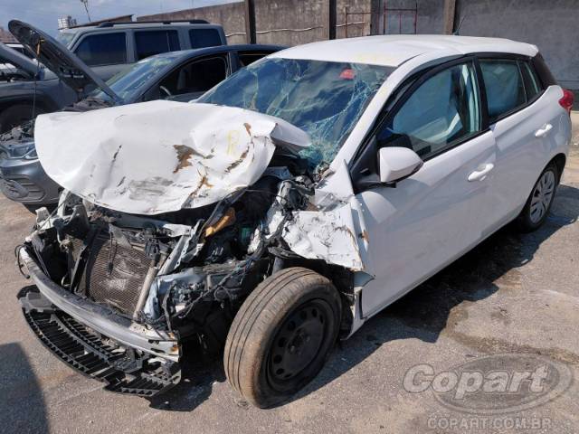 2024 TOYOTA YARIS 