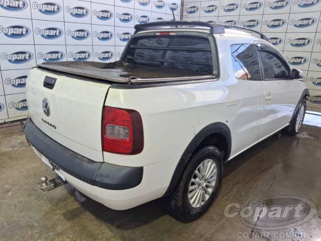 2015 VOLKSWAGEN SAVEIRO CD 