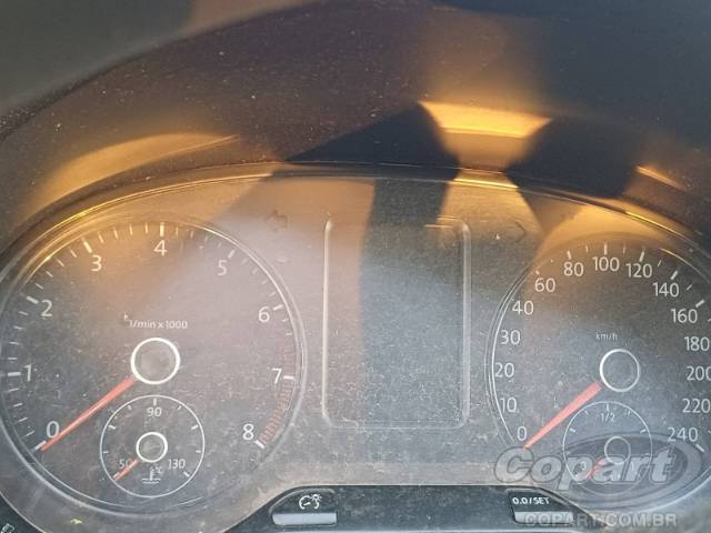 2011 VOLKSWAGEN FOX 