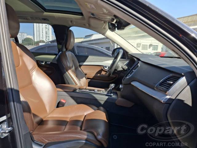 2020 VOLVO XC90 