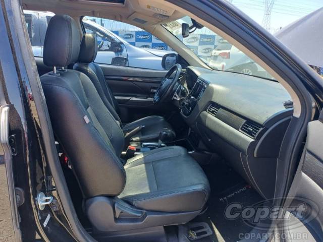 2017 MITSUBISHI OUTLANDER 