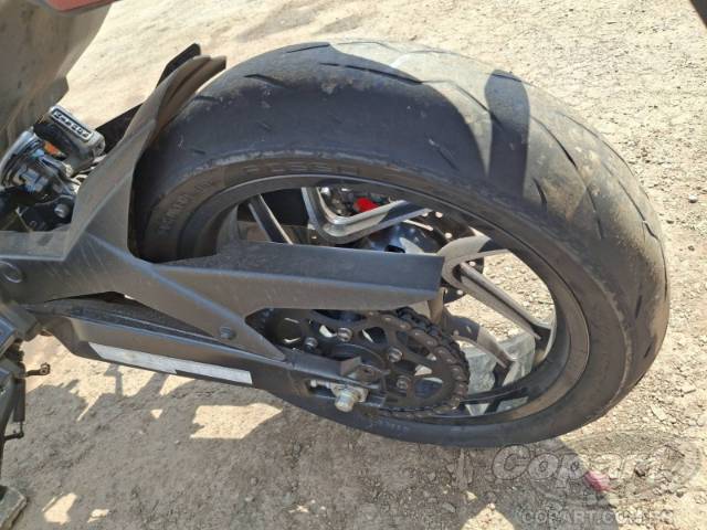 2025 BAJAJ DOMINAR 