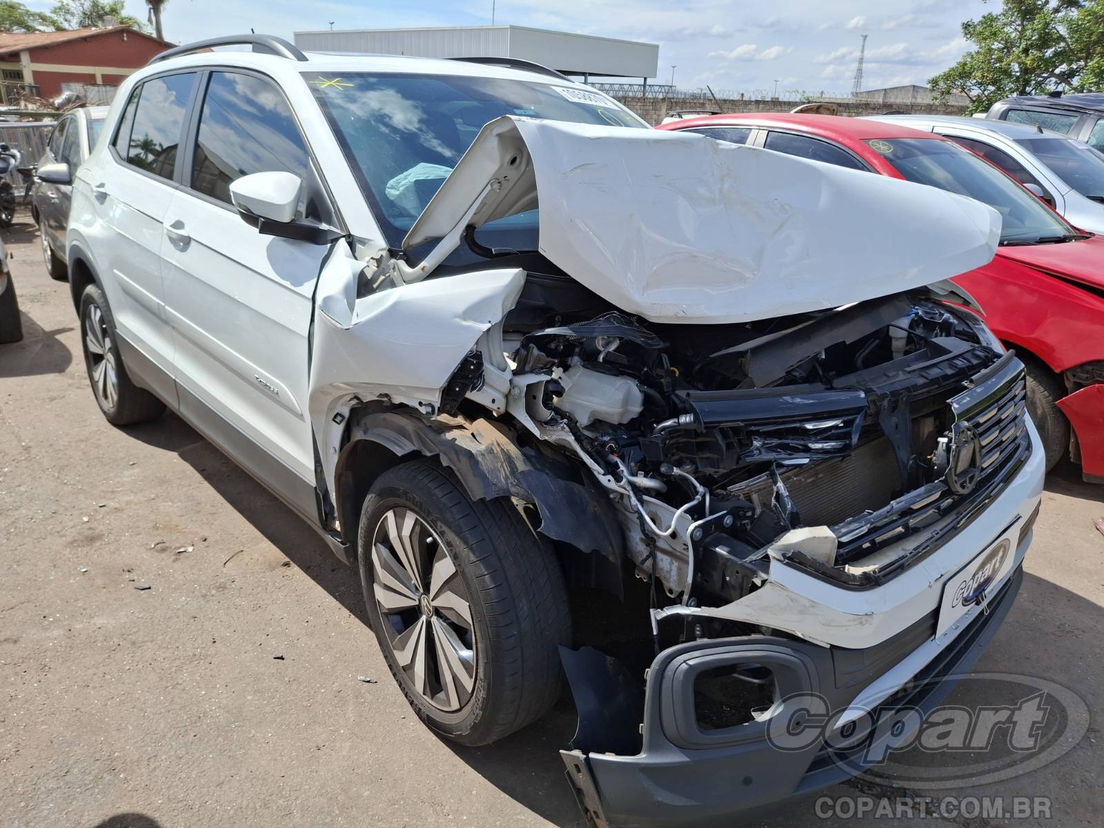 Veículo VW - VolksWagen T-Cross 2022 VOLKSWAGEN T-CROSS Comfortline 200 AT 1.0 12V TSI Turbo 2023 em leilão