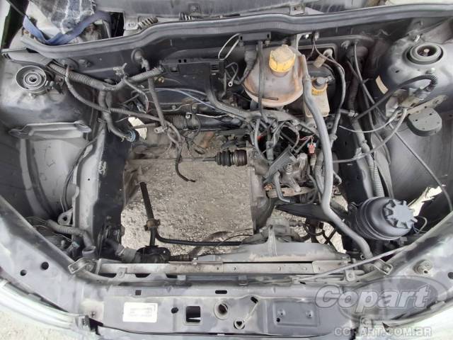 2000 CHEVROLET CORSA SEDAN 