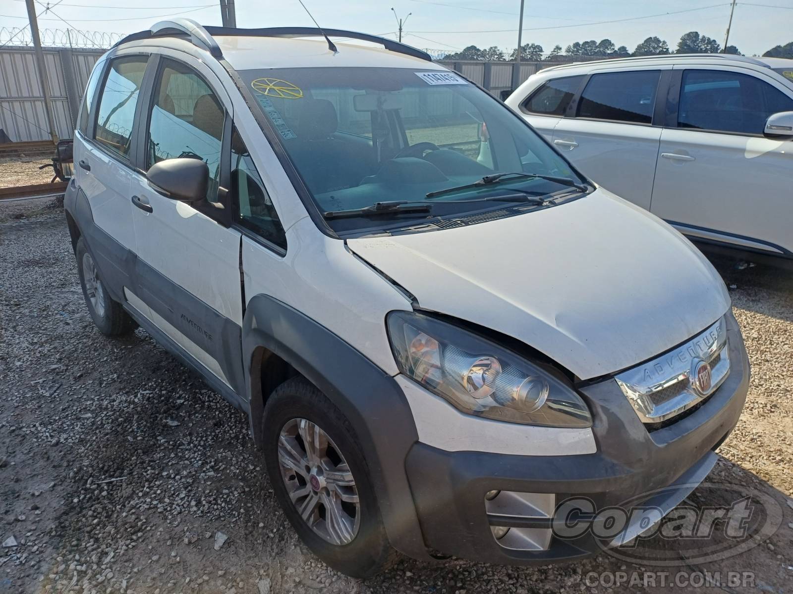 Veículo Fiat Idea Fiat Idea Adventure 1.8 16V E.torQ 2014 2014 em leilão