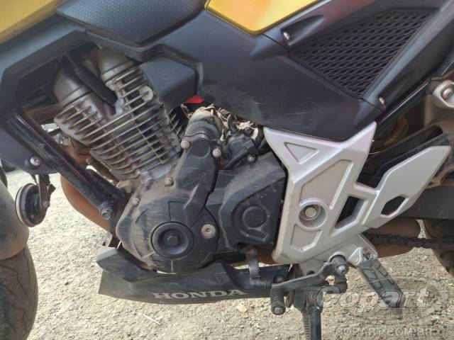 2024 HONDA CB 300F 
