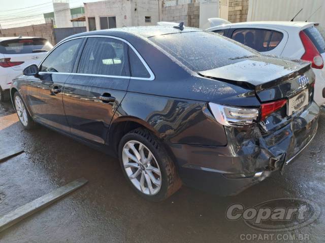 2018 AUDI A4 