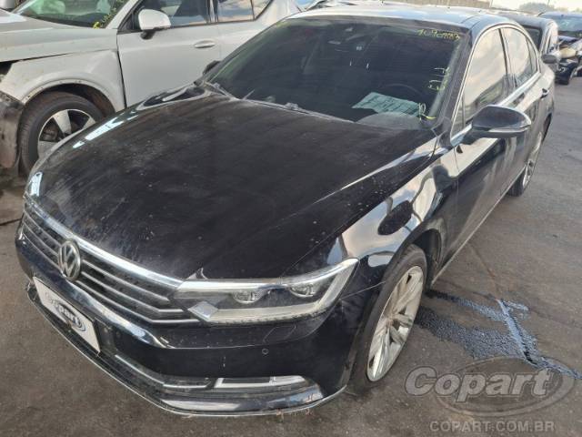 2018 VOLKSWAGEN PASSAT 