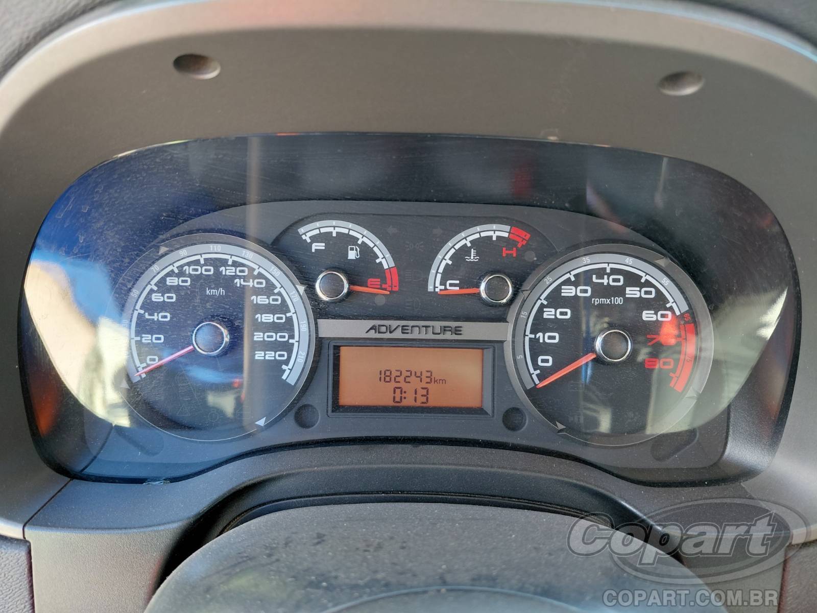 Foto 8 de 10: 2016 FIAT IDEA