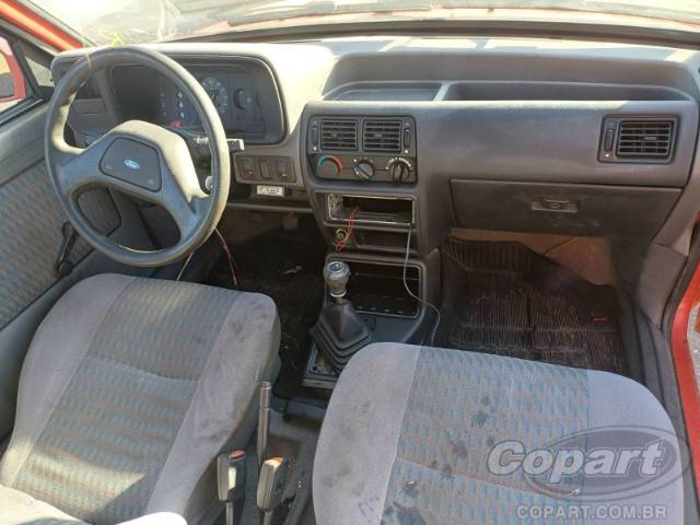 1995 FORD ESCORT 