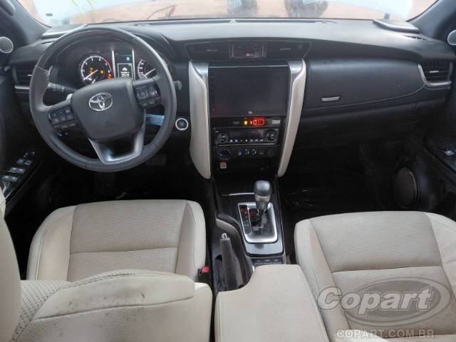 2025 TOYOTA SW4 