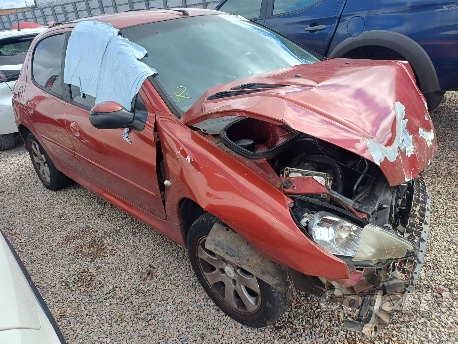 Veículo Peugeot 206 PEUGEOT 206 Feline 1.6 16V 2004 2004 em leilão