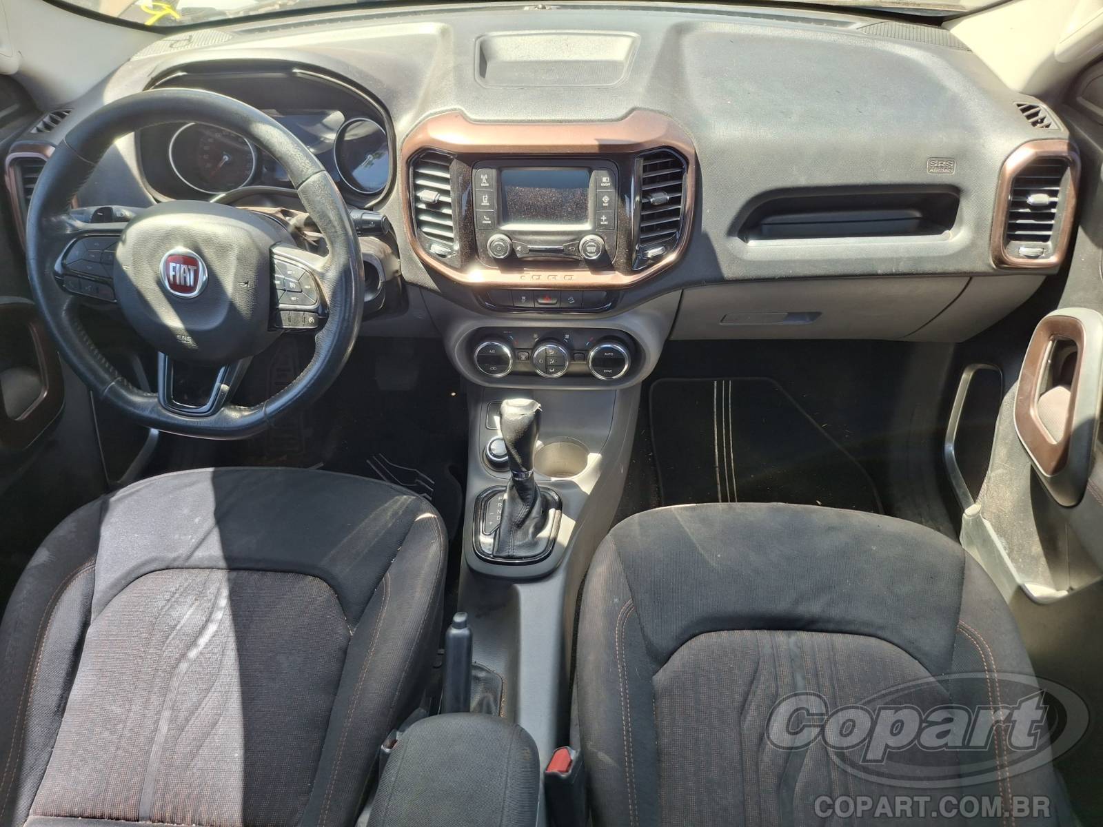 Foto 9 de 10: 2017 FIAT TORO Toro Volcano AT9 2.0 MultiJet Turbo