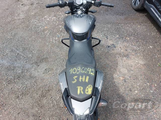 2025 BAJAJ DOMINAR 