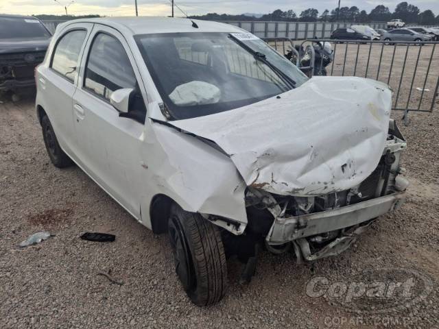 2015 TOYOTA ETIOS 