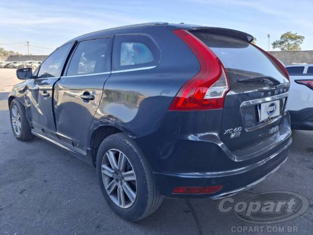 2017 VOLVO XC60 