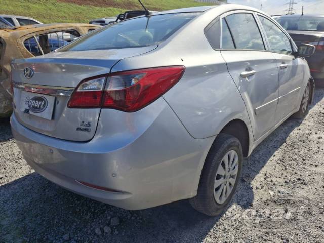 2014 HYUNDAI HB20S 