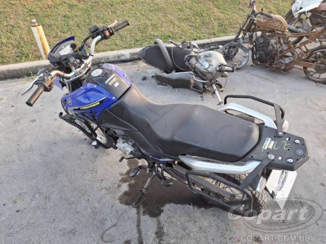 2025 YAMAHA CROSSER 