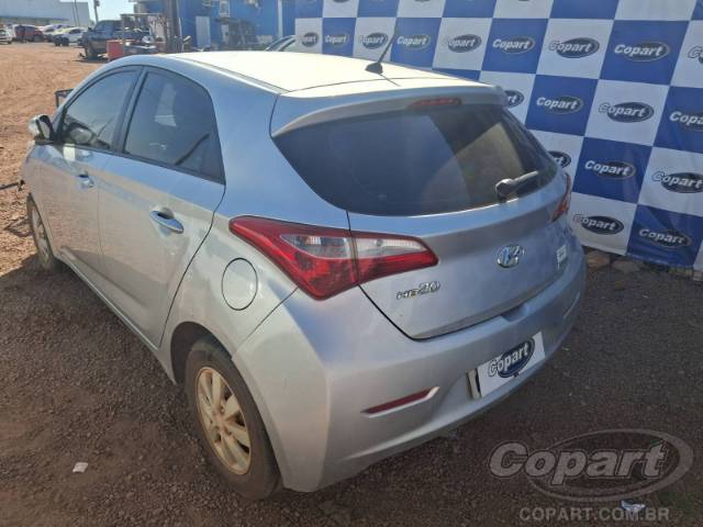 2015 HYUNDAI HB20 