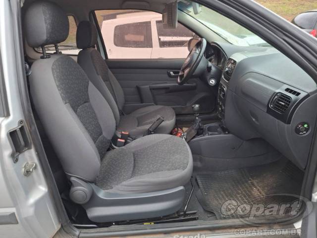 2015 FIAT STRADA CD 