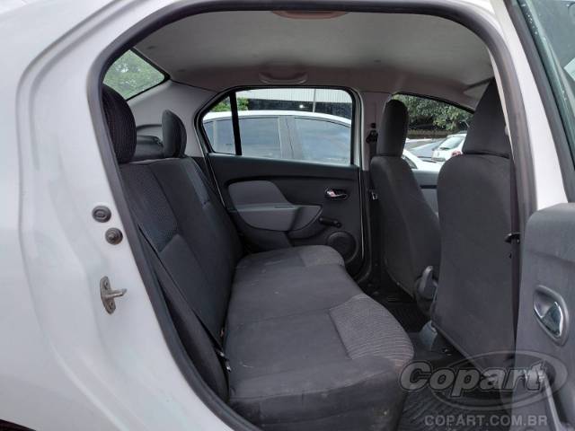 2017 RENAULT LOGAN 