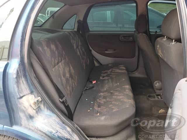 2003 CHEVROLET CORSA SEDAN 