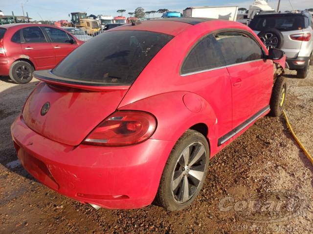2013 VOLKSWAGEN FUSCA 