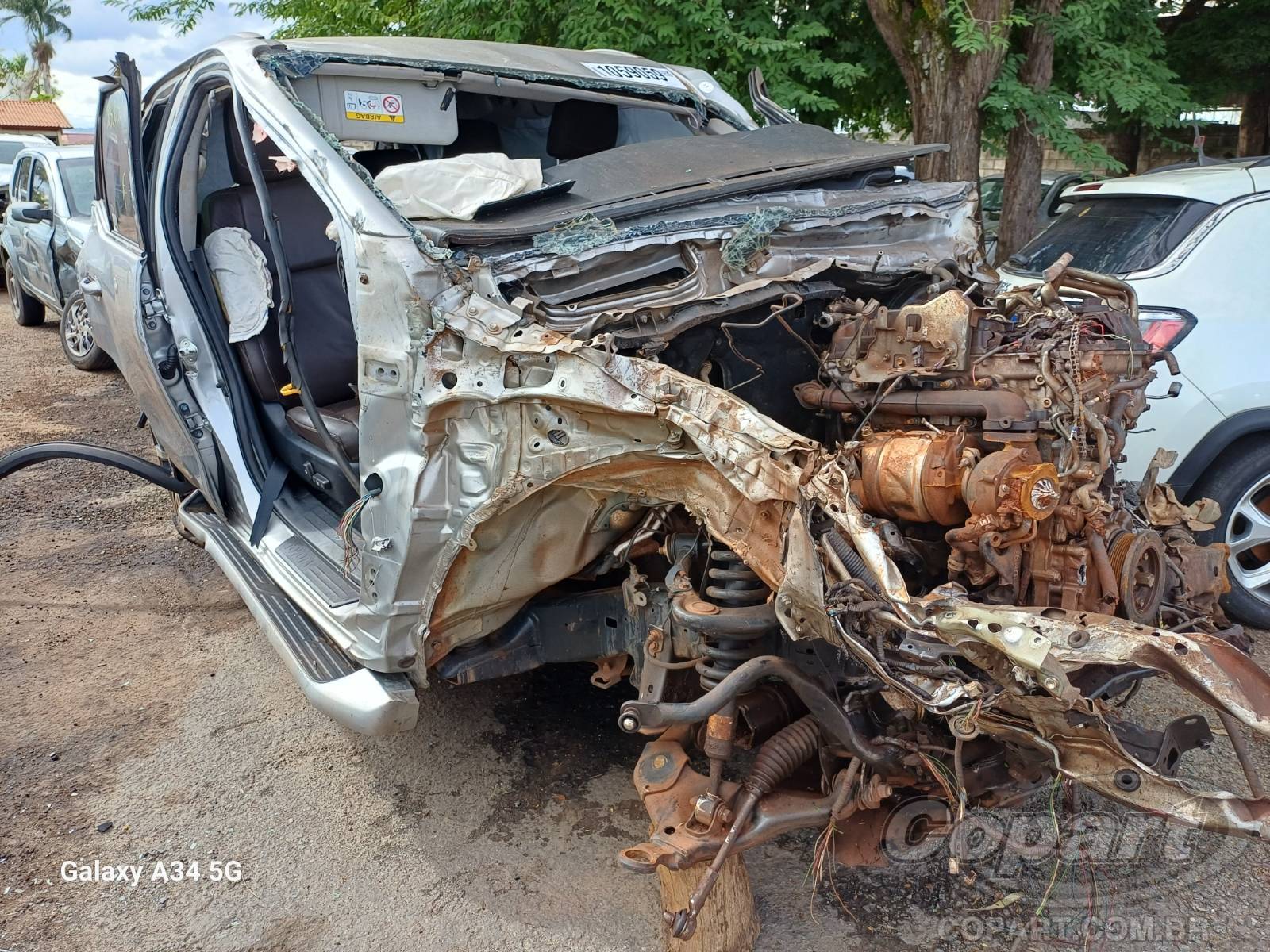 TOYOTA HILUX SW4