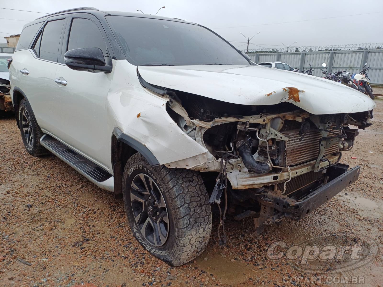 Veículo Toyota SW4 2021 TOYOTA SW4 SRX 2.8 D-4D Turbo 2021 em leilão