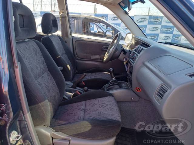 2009 CHEVROLET TRACKER 